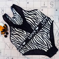 ست نیم تنه و شورت زنانه زبرا عمده کلی (بسته ۶ عددی)